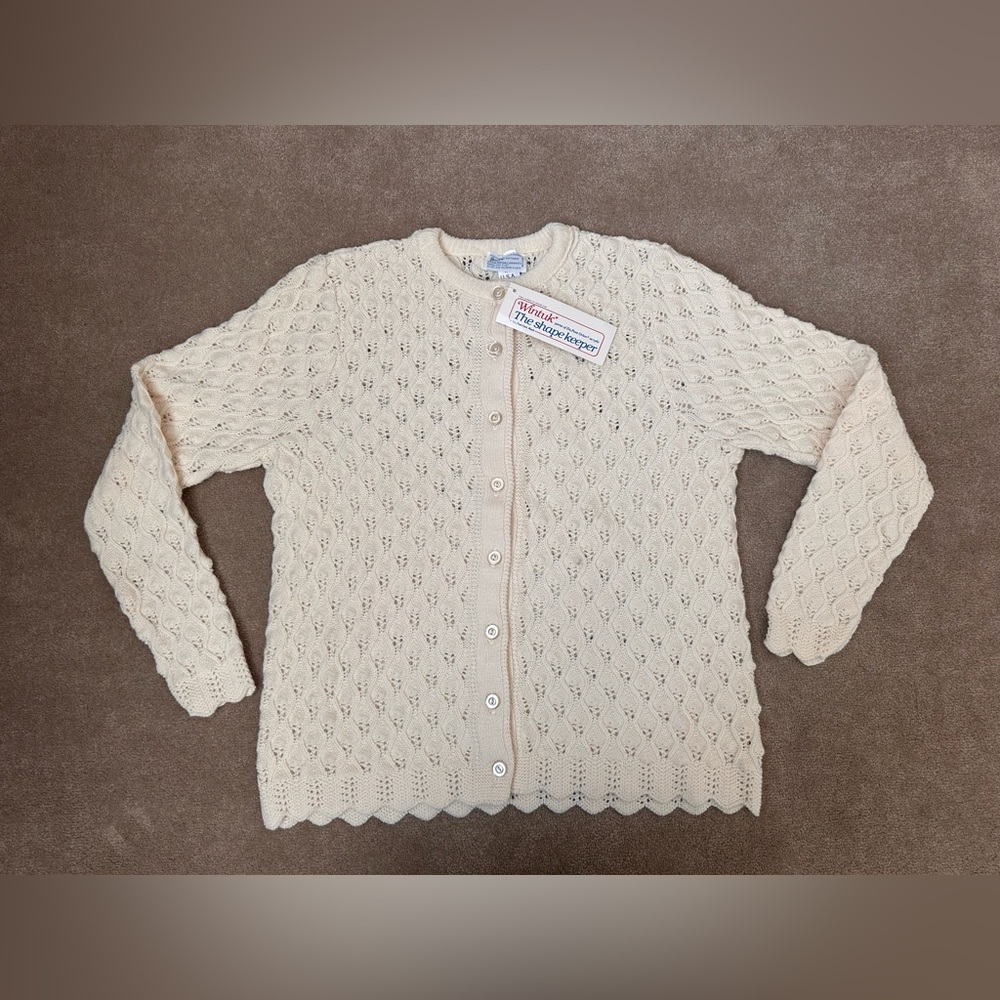 Vintage 60s/70s knit sweater with tags! Sz Medium
